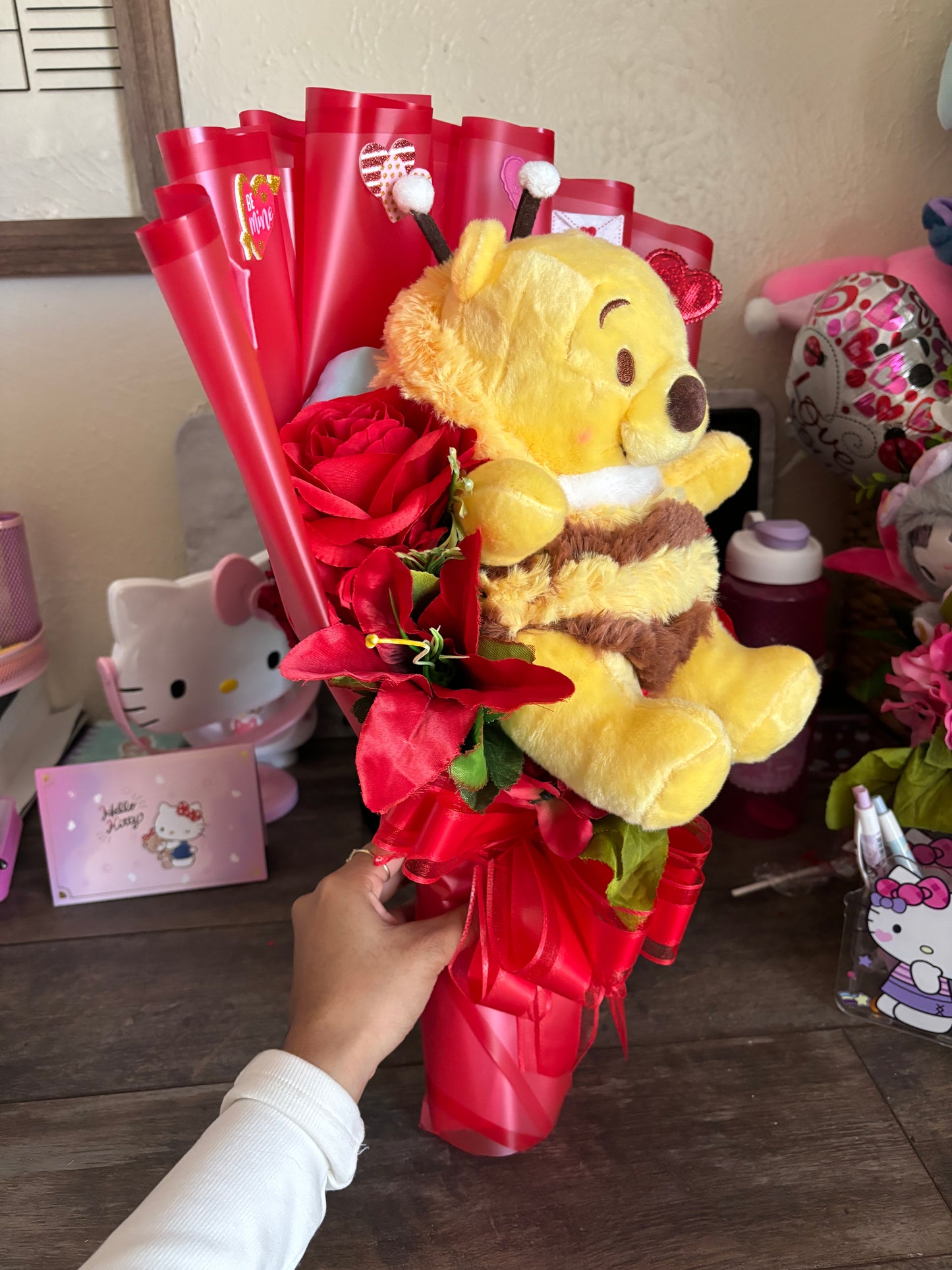 Winnie the Pooh love valentines plushy bouquet 🍯 ❤️