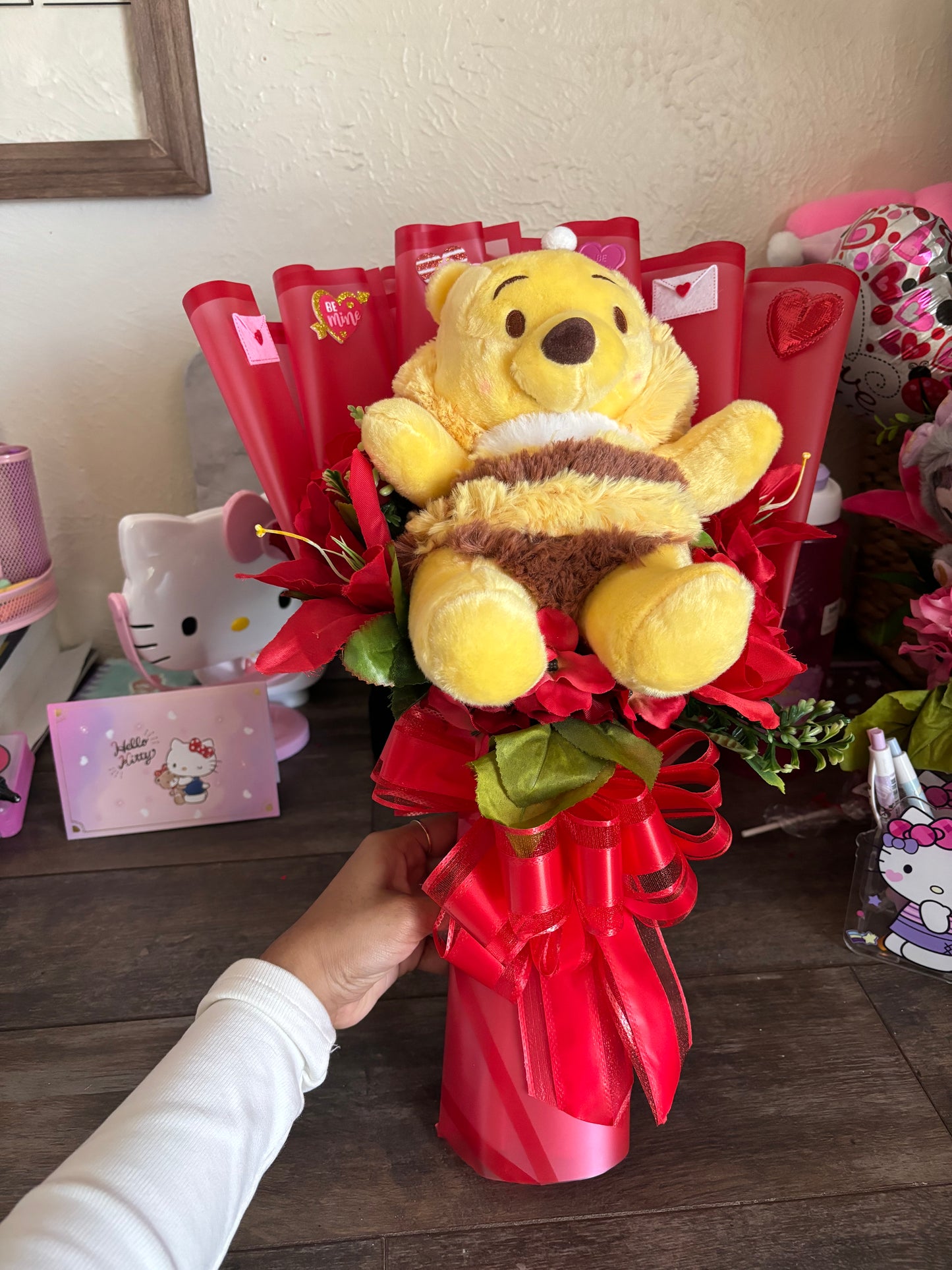 Winnie the Pooh love valentines plushy bouquet 🍯 ❤️