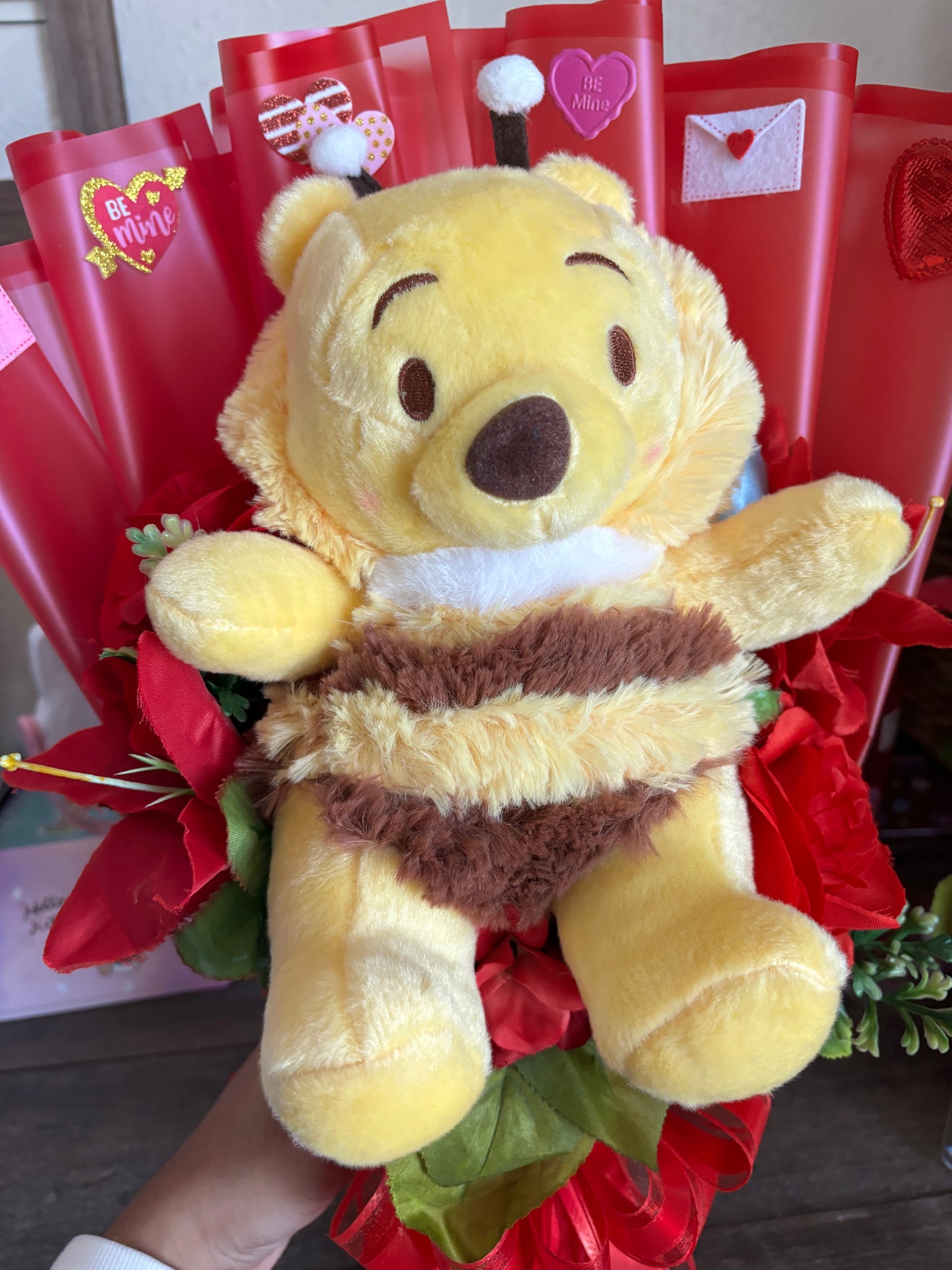 Winnie the Pooh love valentines plushy bouquet 🍯 ❤️