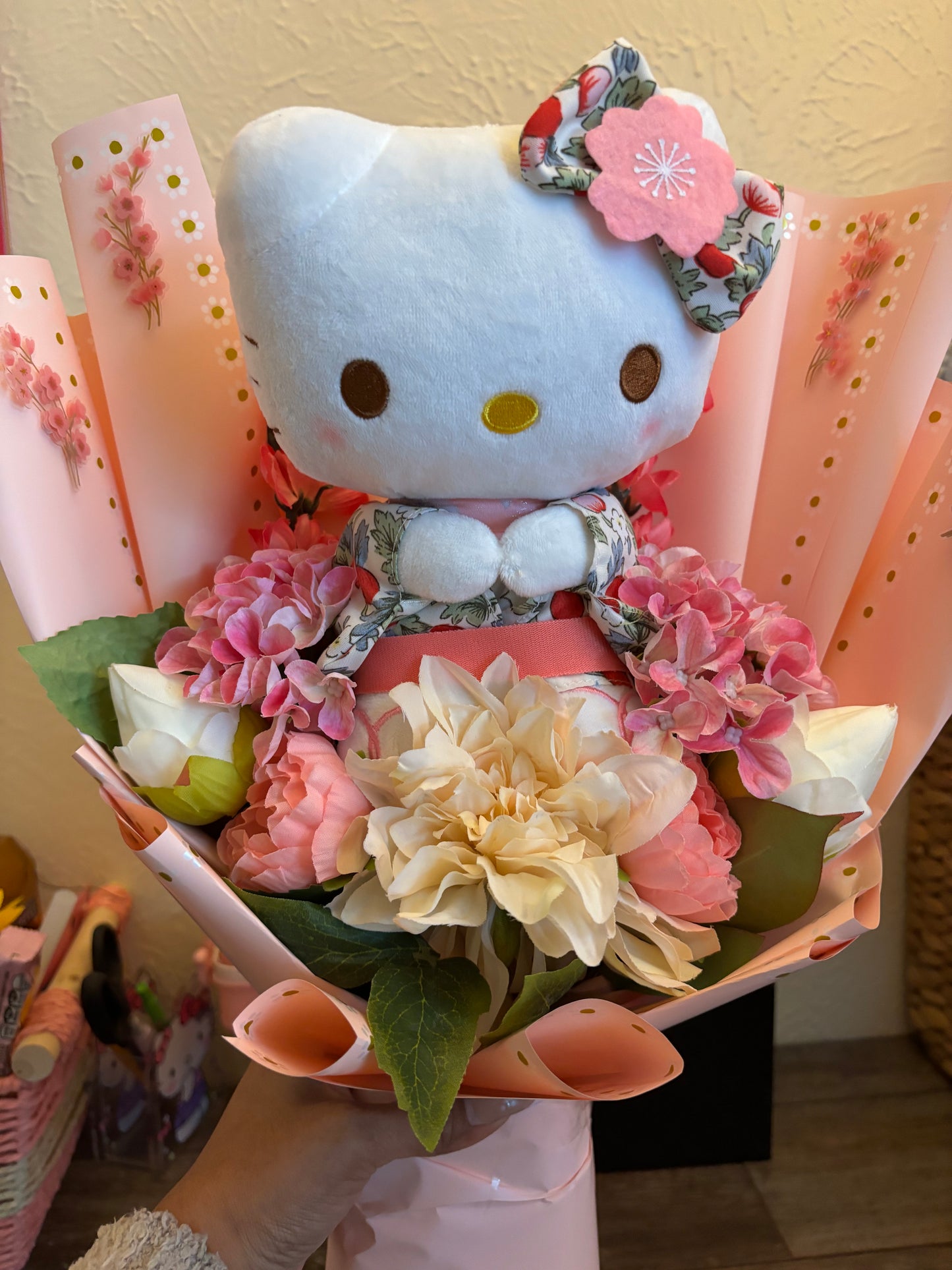 Sakura Hello Kitty Flower Bouquet🌸