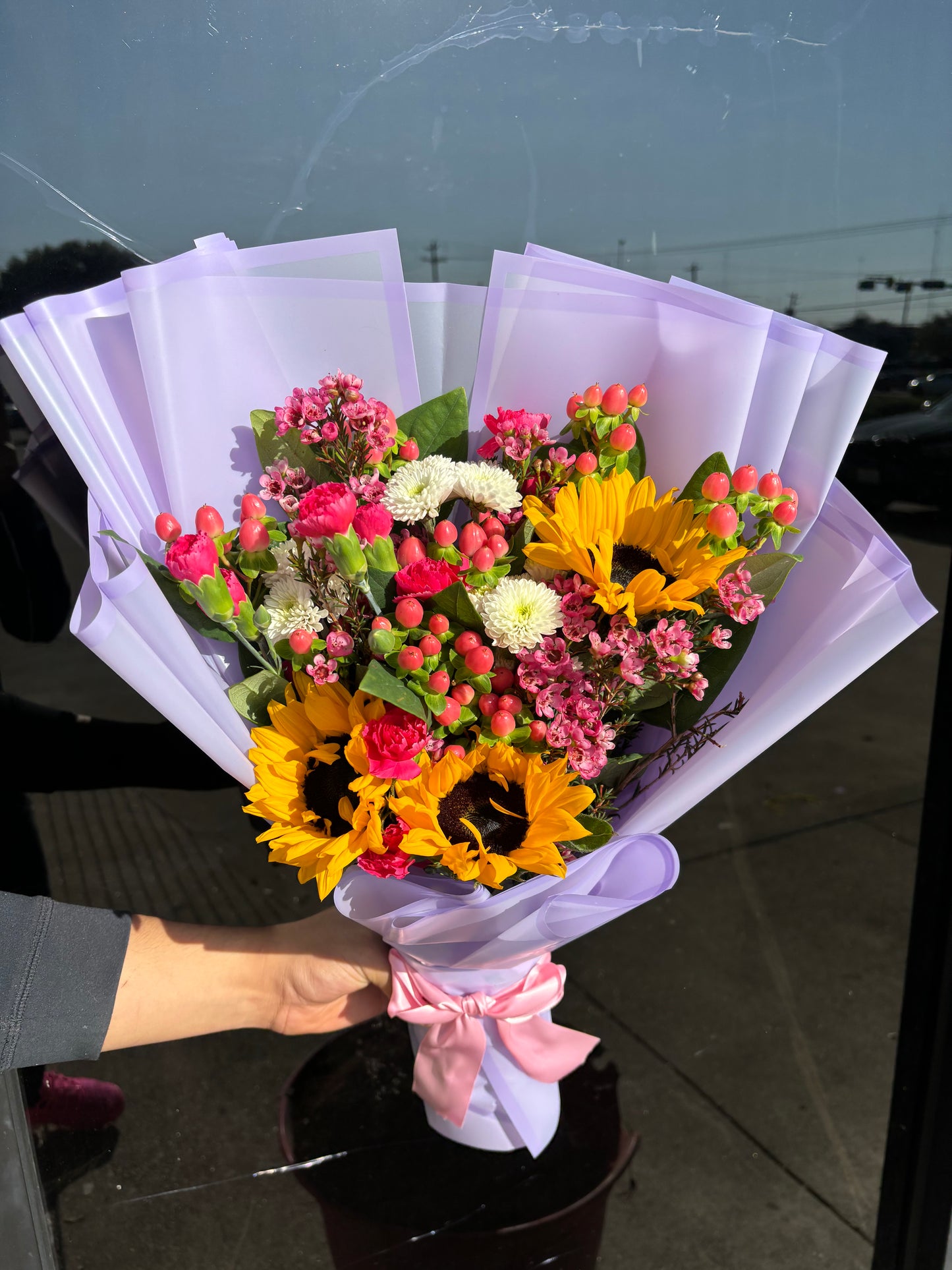 Mixed blooms spring bouquet 🌷