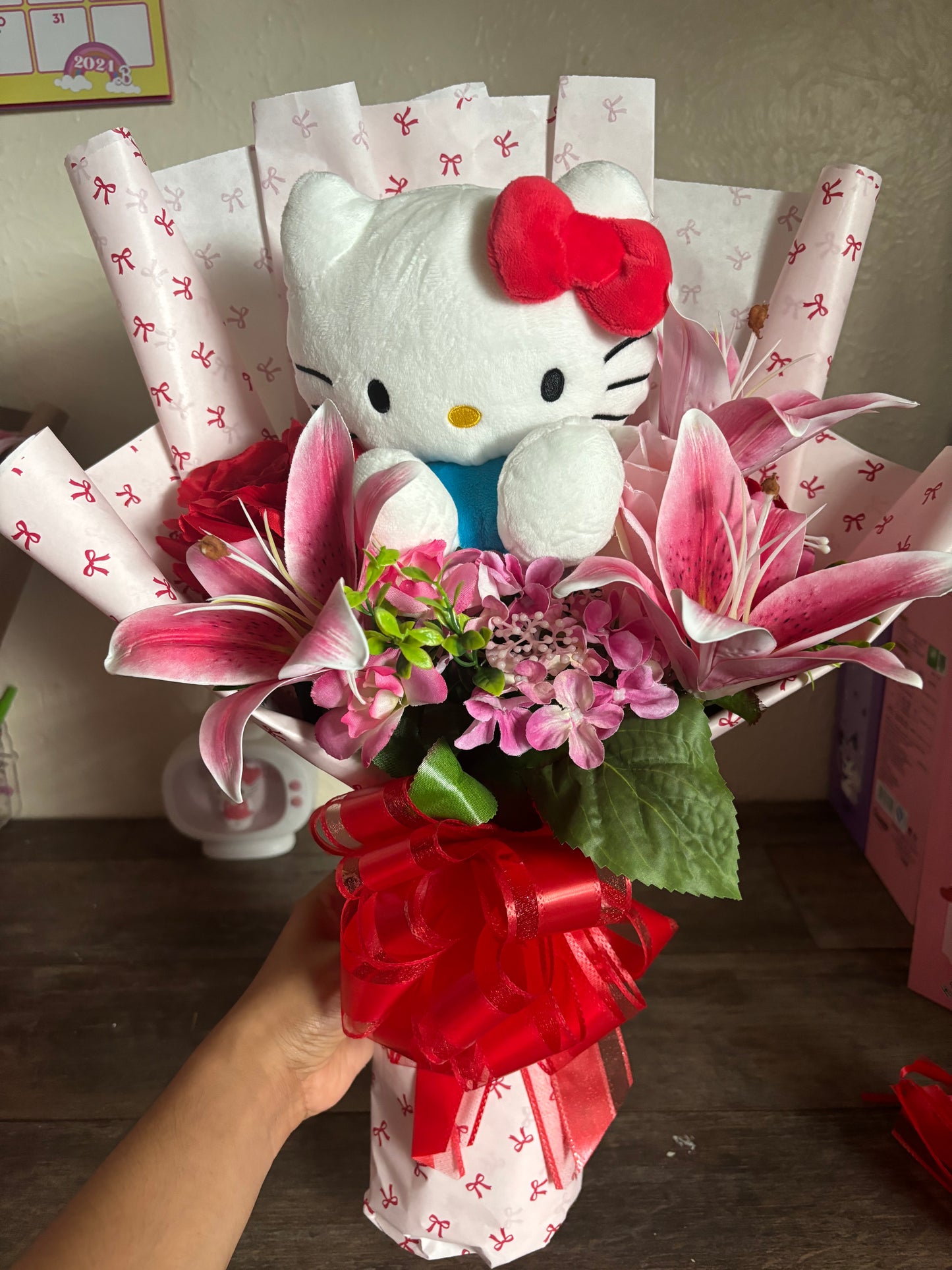 Coquette Hello kitty lily bouquet 💖