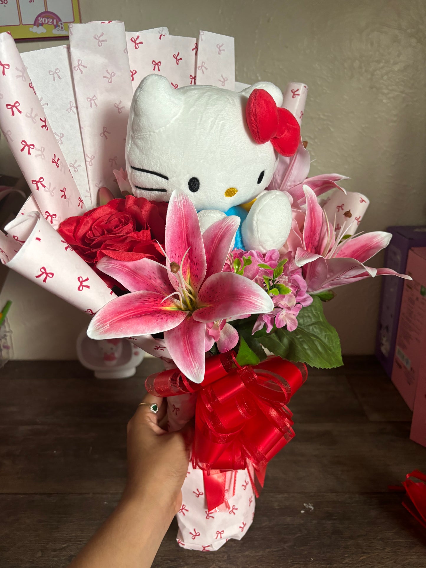 Coquette Hello kitty lily bouquet 💖