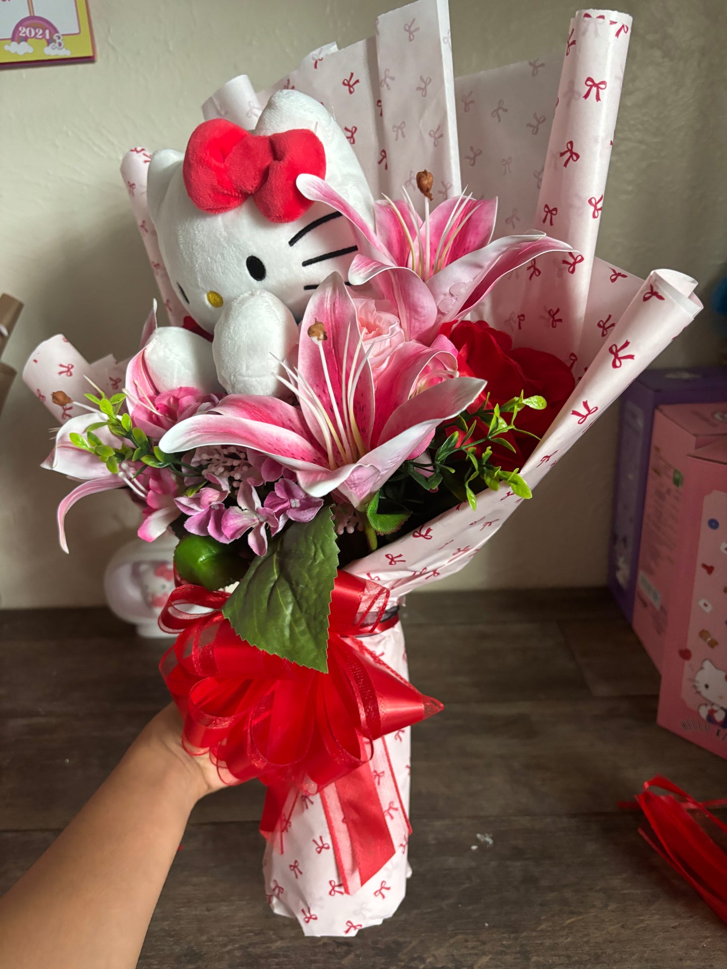 Coquette Hello kitty lily bouquet 💖