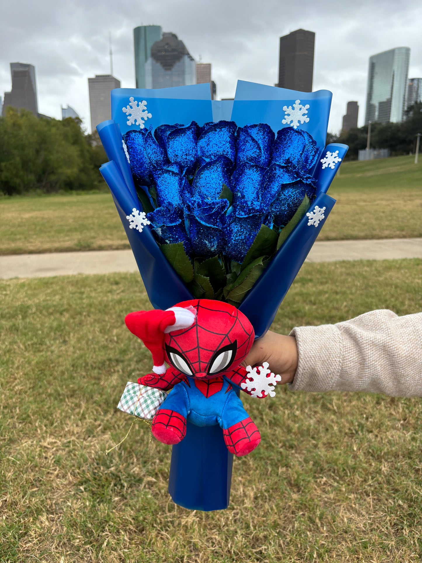 12 blue glitter spidey Christmas ❄️🕷️