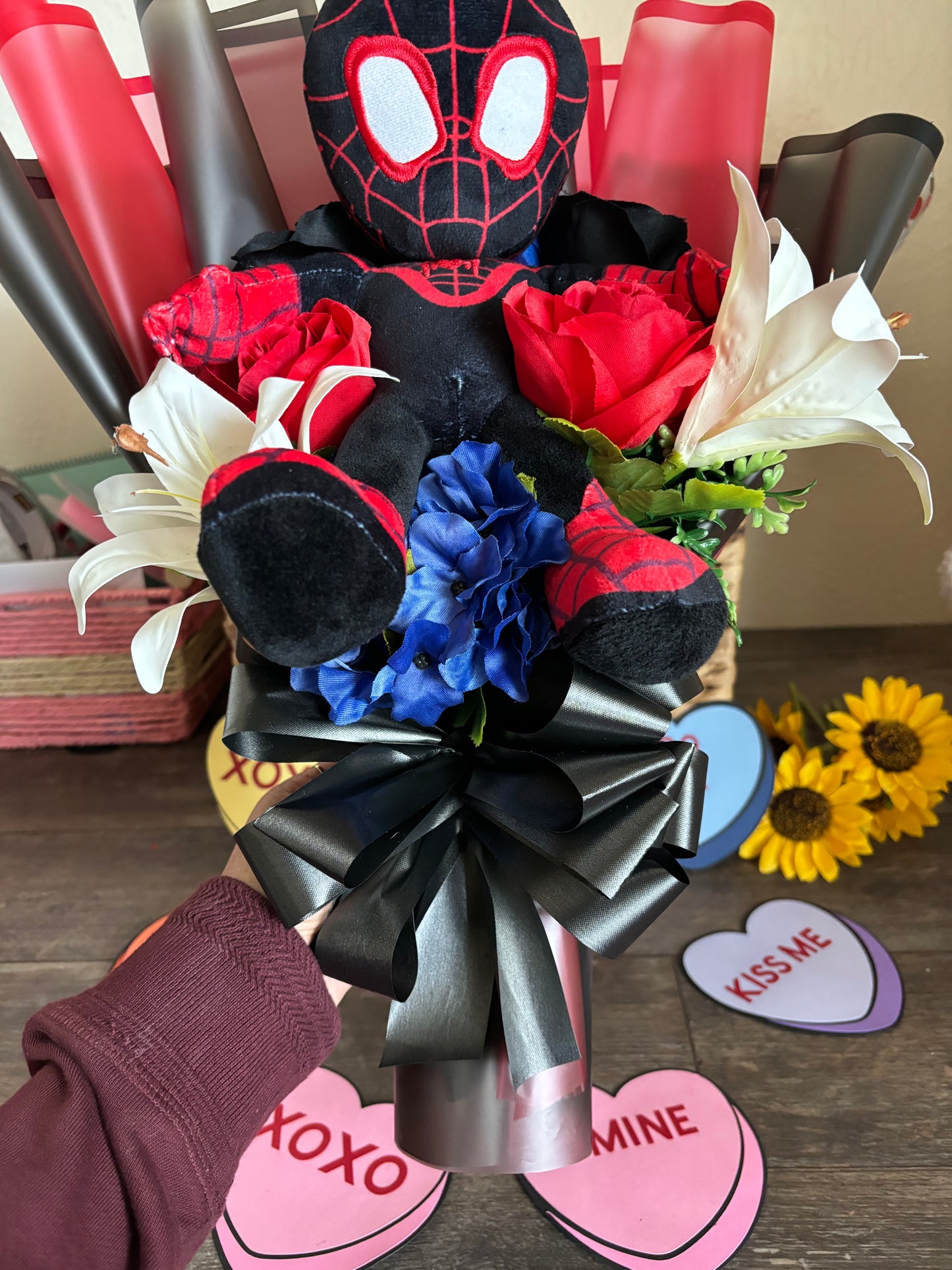 Spidey bouquet for him  🕷️❤️