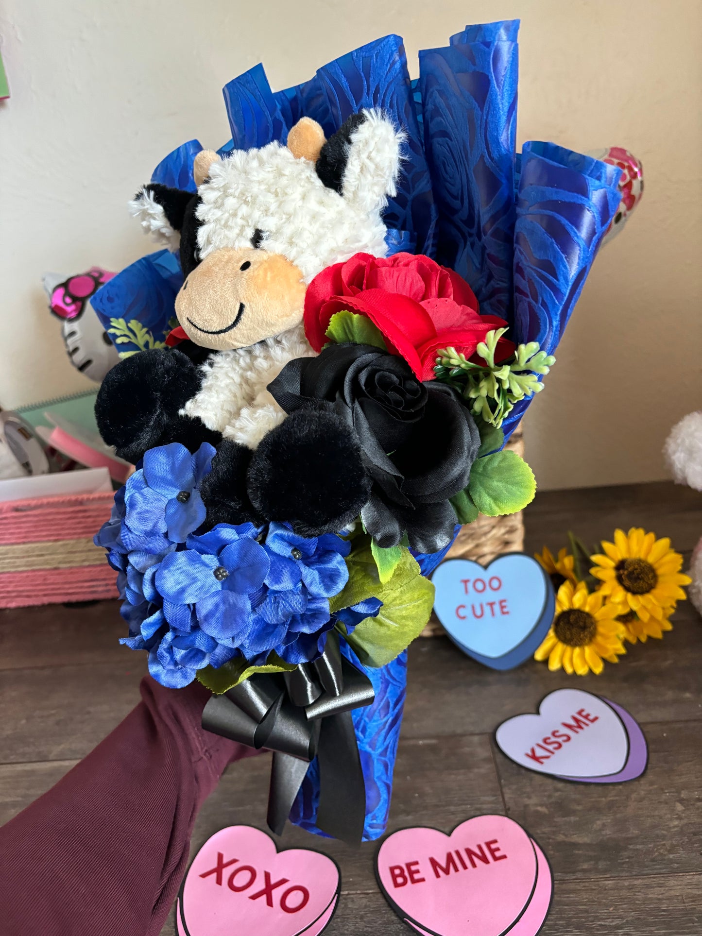 Vaquita bouquet for him 🖤