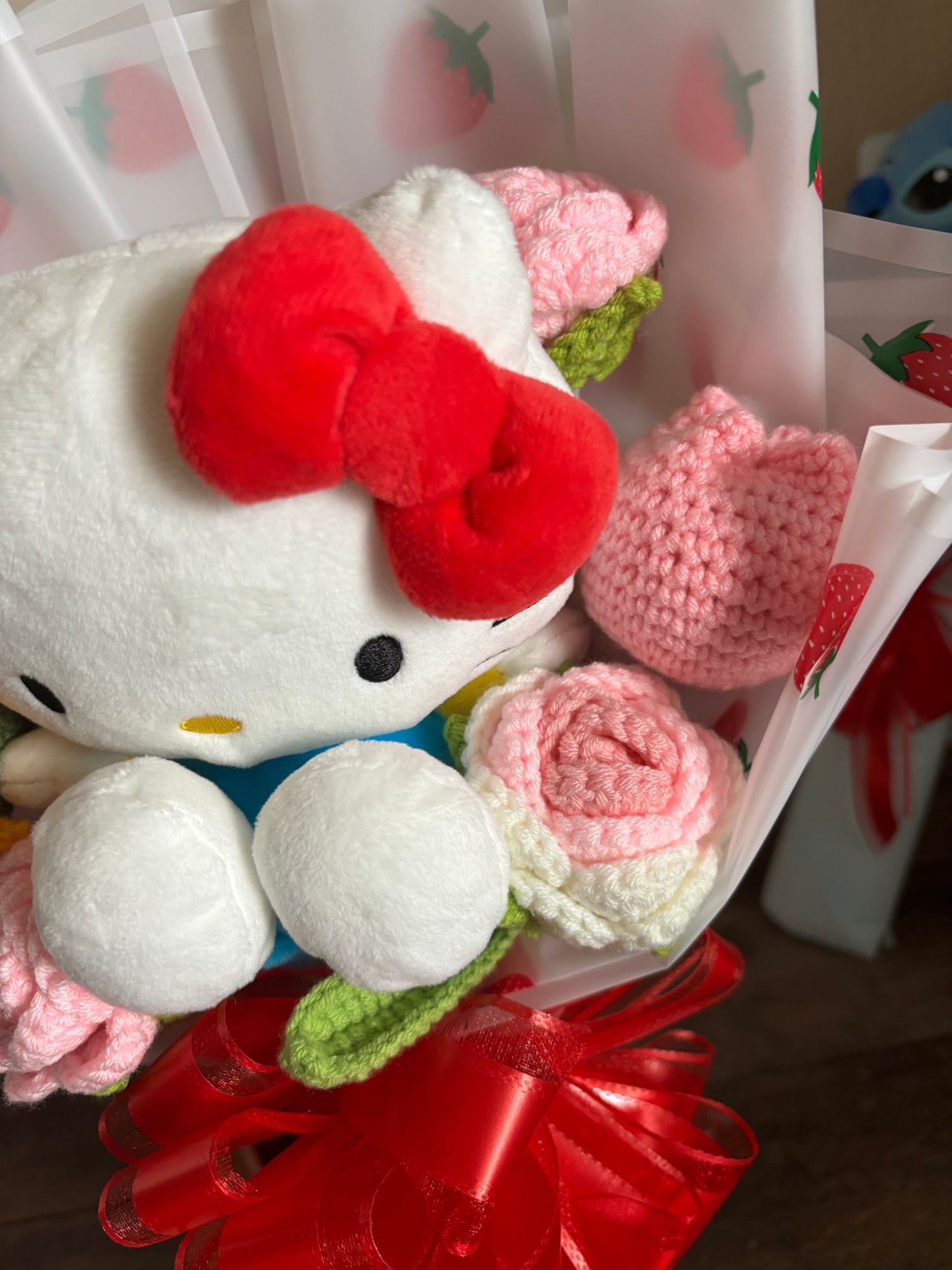 Hello Kitty Fresita Crochet flowers 🌸